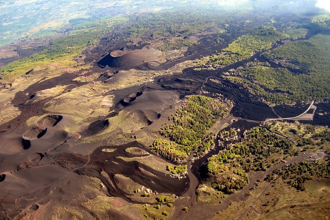 ETNA - Trekking to the Craters Eruption of 2002 - Guides who turn geology into something you can picture