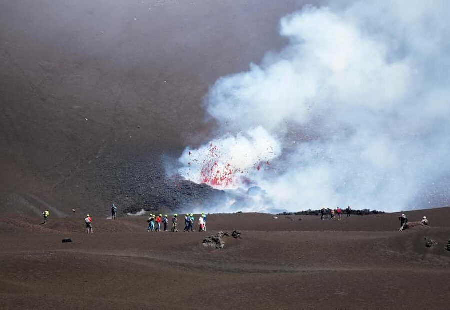 Etna: Trekking to the summit craters at 3340 meters - Why Etna’s summit craters feel different from a normal hike