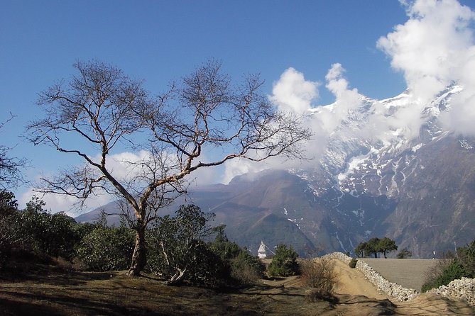 Everest Base Camp - Cho La Pass - Gokyo Trek - Cross Cho La Pass like it’s the whole point (because it is)