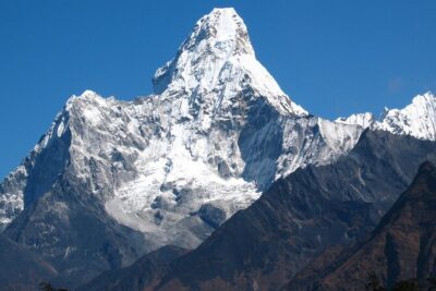 Everest base camp trek & Heli return - Namche Bazaar at 3,500m: the acclimation checkpoint
