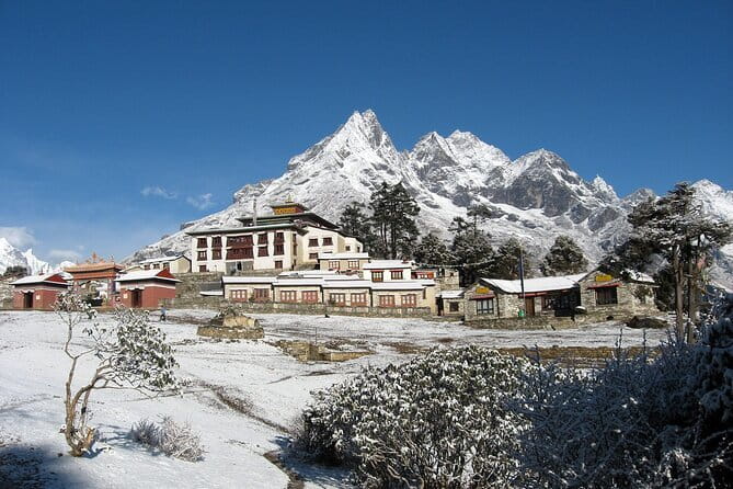 Everest Base Camp trek with Helicopter return 9 days - Day 2: Kathmandu to Lukla, then into the Khumbu rhythm