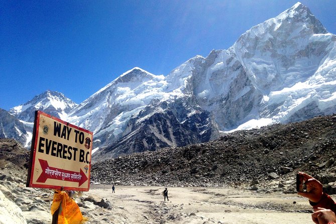 Everest Base Camp Trekking - 2025/2026 - The Route From Lukla to Namche: Sherpa Villages and Big Views Getting Closer