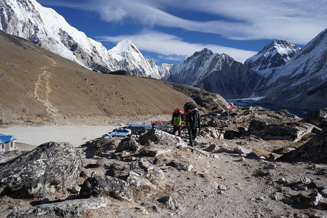 Everest Base Camp Trekking - Namche Bazaar acclimatization: the rest day that still moves