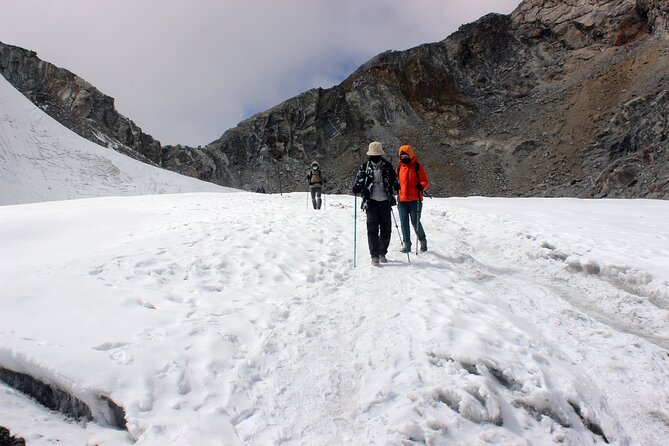 Everest Gokyo Valley Trek - 12 days - Entering the Everest Region via Lukla: 35 Minutes That Set the Tone