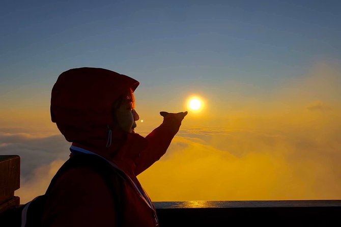 Exploring Fansipan: A 2-Day, 1-Night Trekking Adventure - Day 2: Sunrise Summit Push and the View Plan