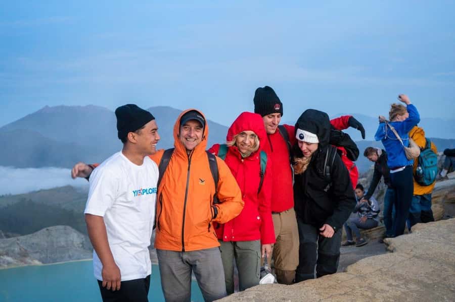 From Banyuwangi: Day Trip to Ijen Volcano with Guided Trek - Banyuwangi pickup and the early-morning reality check