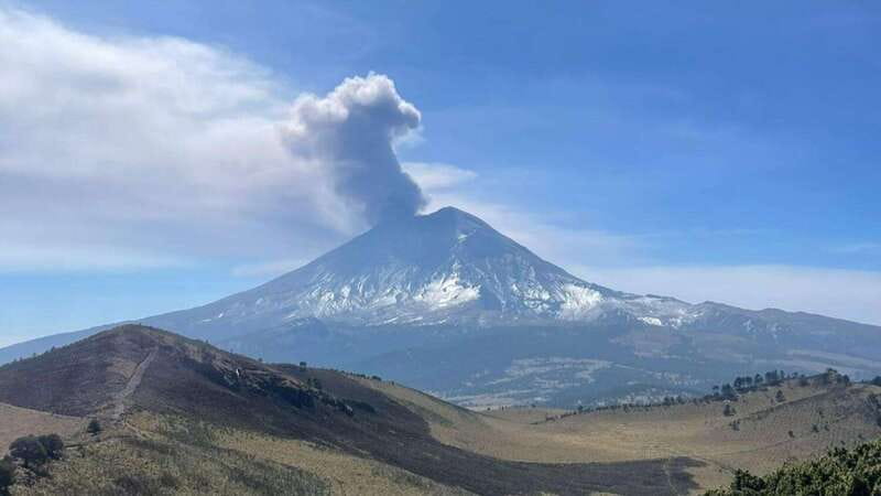 From CDMX: Trekking to Iztaccihuatl Volcano accompanied by a mountaineer - Altitude and stamina: climbing to around 4300 m