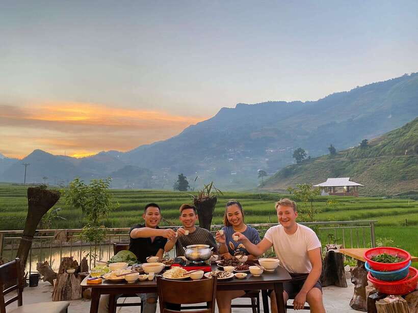 From Hanoi: Trek and Stay: 3-Day Sapa Highlands Adventure - Day 1 in Sapa: Cat Cat Village plus Sin Chai