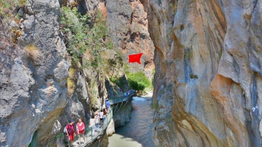 From Kalkan: Saklikent Gorge and Gizlikent Waterfall Trek - Kalkan to Gizlikent and Saklıkent: what this day tour really feels like