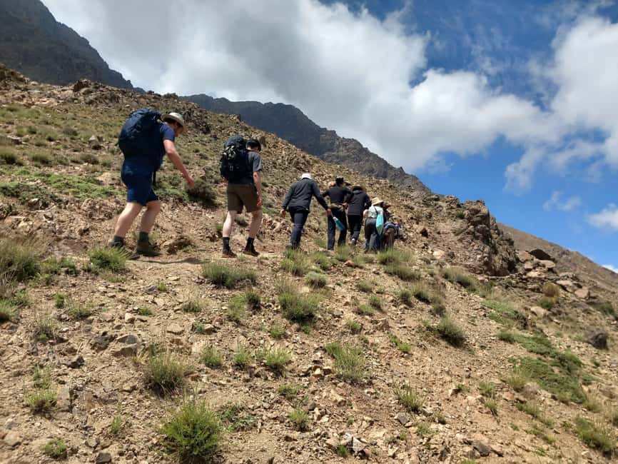 From Marrakech: Trek to Atlas Mountains, Full-Day Trip Lunch - Group Size, Pace, and Personal Space on the Trail
