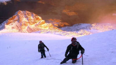 From Mexico City: 2-Day Pico de Orizaba Summit Trek - Getting to Tlachichuca and arriving at the Piedra Grande hut