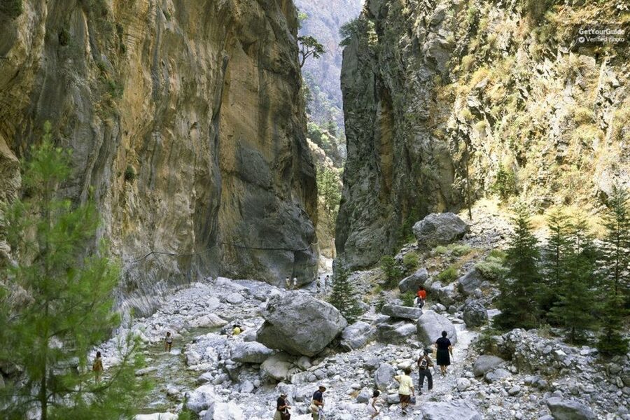 From Rethymno: Samaria Gorge Full-Day Trek, Pickup & Guide - Getting From Rethymno to Omalos Without Worrying About Transit