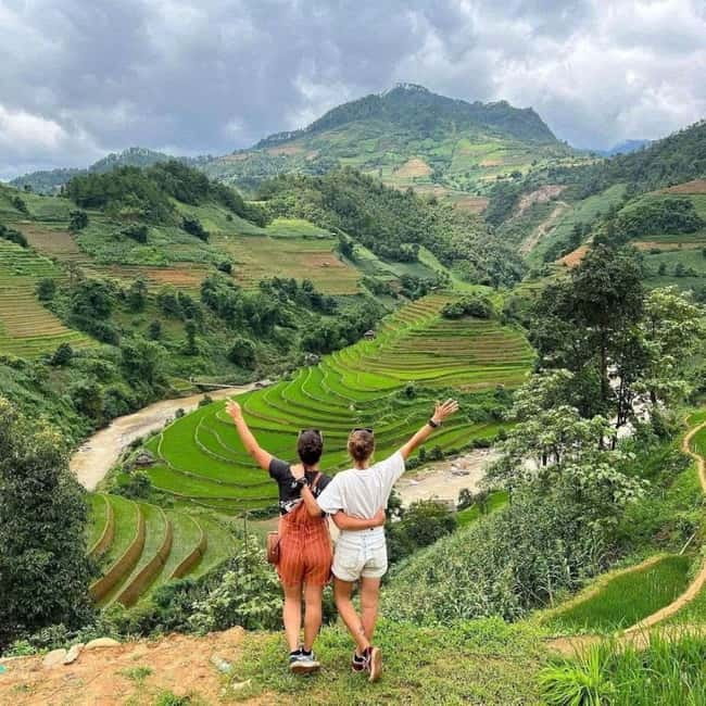 From Sapa : 1 Day Amazing Sapa Trek To Terrace rice field - Trekking out of town onto working terraces