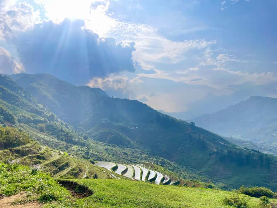 From Sapa: Sapa Trekking Private Tour With Female Guide - Your female English guide: why Dely makes the day click
