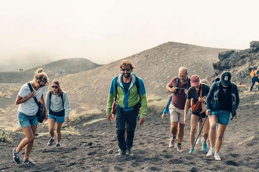 From Siracusa: Etna Tour - Trek, Wine and Food - From Siracusa to Etna in one day: the 7-hour rhythm
