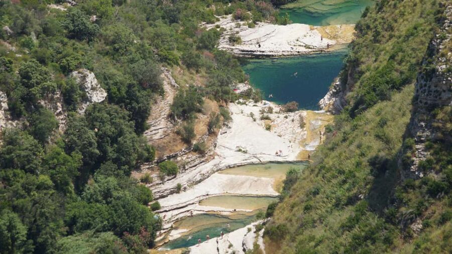 From Syracuse: Cavagrande Natural Reserve Guided Trek - Waterfalls and rock pools: how the swim stop works in real life