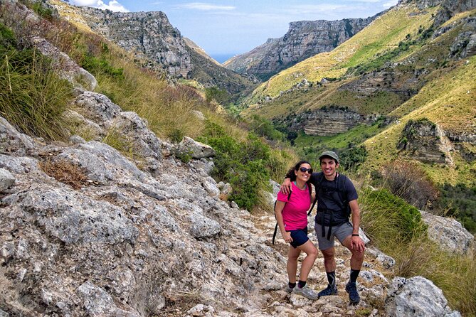 From Syracuse: Trekking Cavagrande - Syracuse transfer time: why the ride isn’t wasted