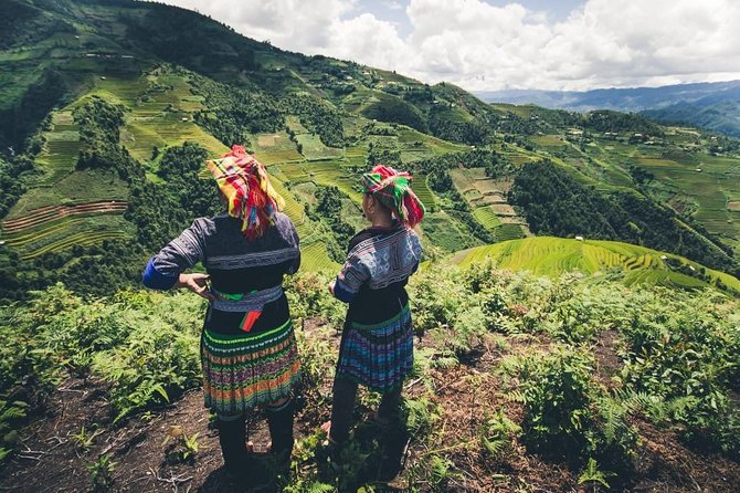 Full Day Private Trekking Mu Cang Chai - Lunch included: the smartest part of a long rice-terrace day