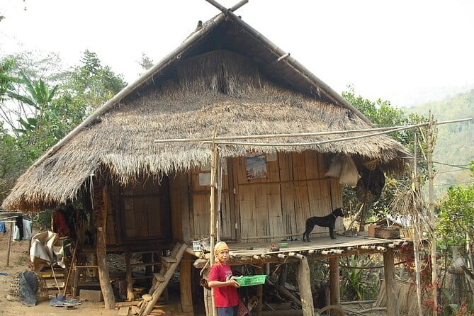 Full Day Trekking & bamboo cooking Tour in Chiang Rai - Huai Kaeo Bamboo Cooking Workshop: Chopsticks, Cups, and Lunch-Style Fun
