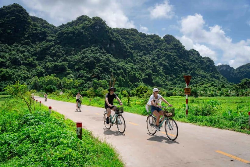 Fullday Trekking in Cat Ba National Park to Viet Hai Village - Frog Pond and the limestone forest: where the hike gets interesting