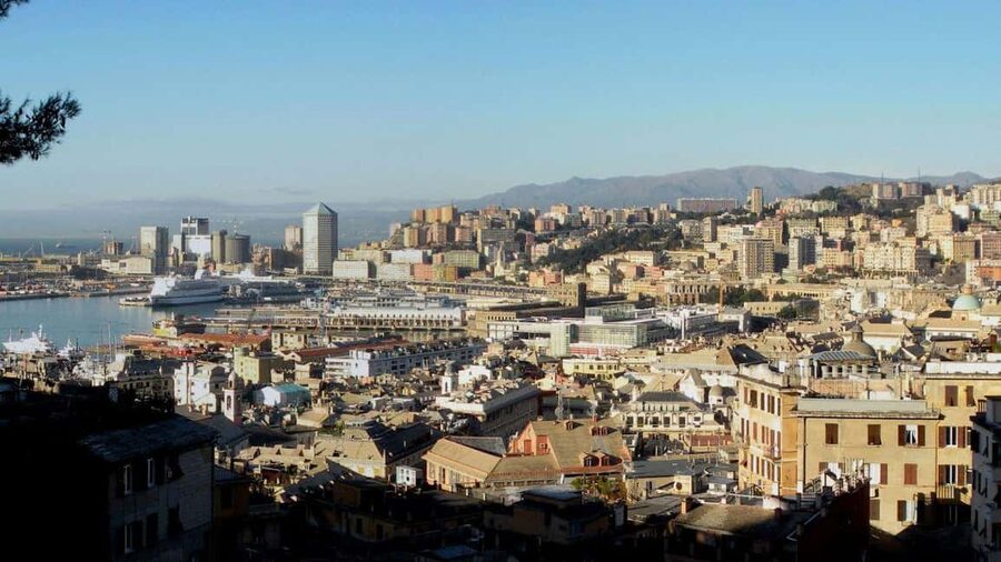 Genoa: Columbus Trail Urban Trekking with Wine & Local Tastings - Key points at a glance
