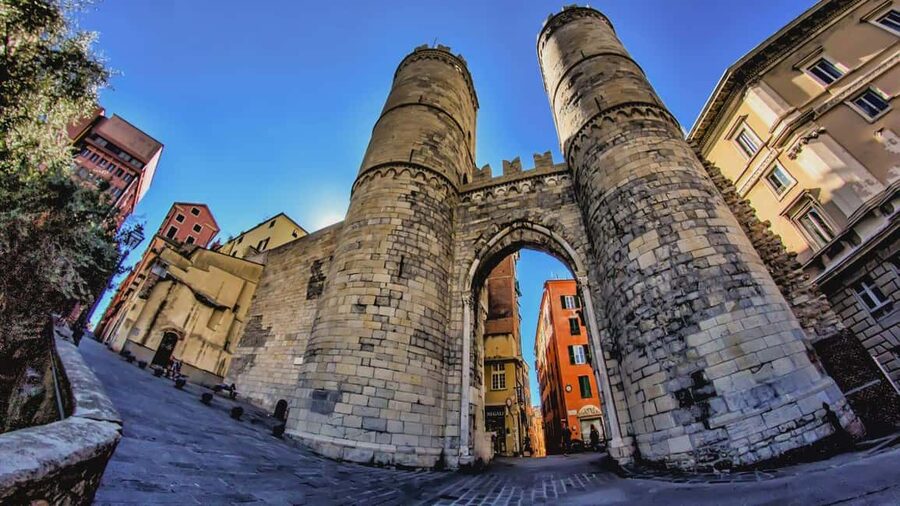 Genoa: Columbus Trail Urban Trekking with Wine & Local Tastings - Piazza Fontane Marose to Via Garibaldi (UNESCO) and Piazza De Ferrari