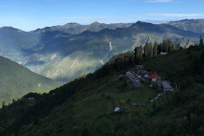 Goisankunda, Trek of the Holy Lakes - Kutumsang (2470 m) to Chisapani (2215 m): Staying Active While You Wind Down