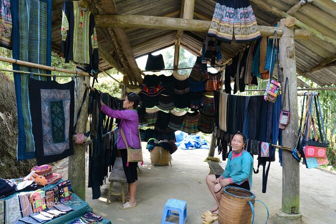Hanoi- 2 Days Sapa moutain trekking with Local Guide and Homestay - Entering Sapa: what this 2-day trek really delivers