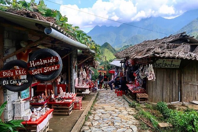 Hanoi- 2 Days Sapa moutain trekking with Local Guide and Homestay - Hanoi pickup and the coach ride up (6:00 am start energy)