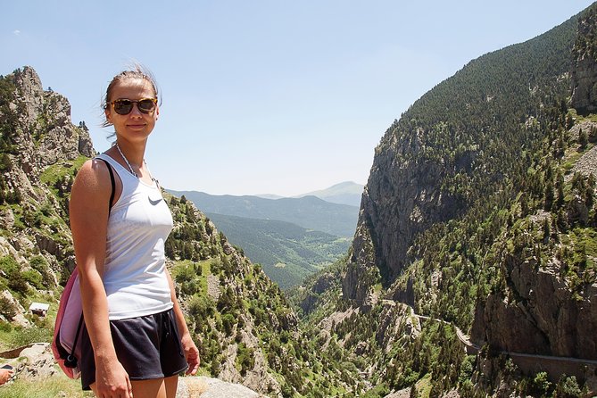 Hiking and Trekking Barcelona - Breaks, lunch pauses, and why a bathing suit can matter