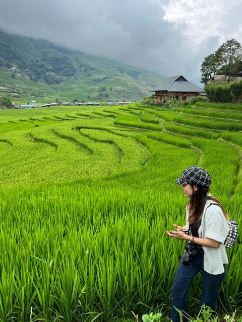 In Sapa: 1 Day Mountain Trek, Visit beautiful villages - Sa Seng to Fansipan: the view that sets the tone