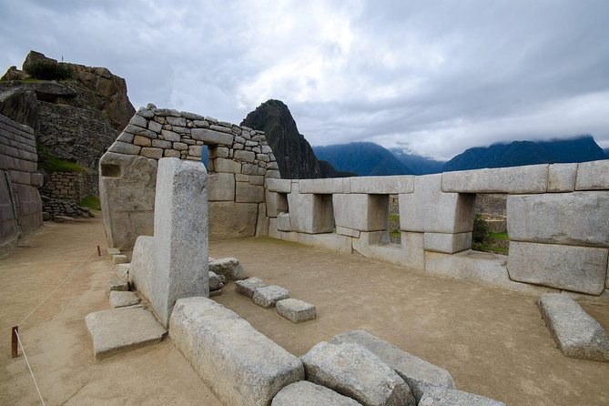 Inca Trail Trek to Machu Picchu - 2 Days (Small Group or Private) - Meals and Hotel Comfort: What’s Included, What’s Not