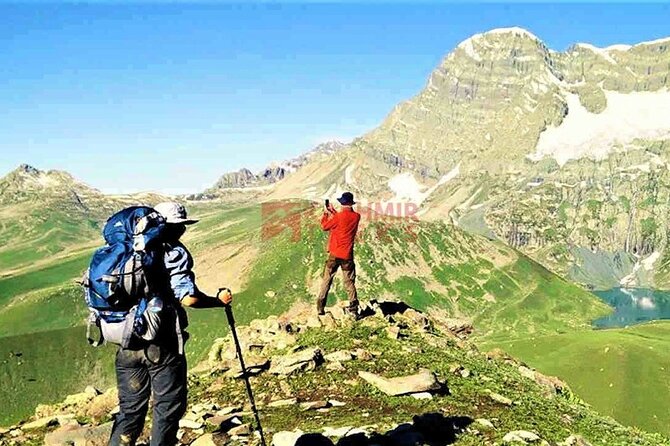 Kashmir Great Lakes Trek - Srinagar to Sonamarg: the easy start that sets your mood
