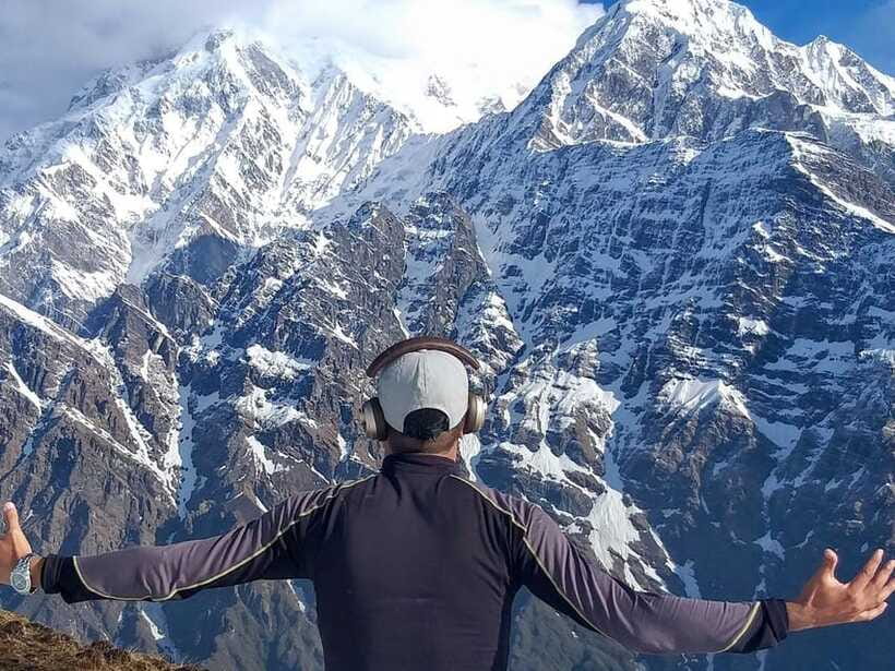 Kathmandu: 8-Day Annapurna Circuit Trek via Thorong La Pass - Crossing Thorong La to Muktinath: early start, deep gorge, big emotional payoff