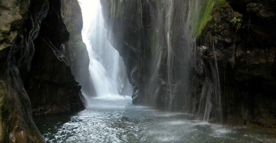 Kourtaliotiko Gorge: Guided River Trekking with Lunch - Why Kourtaliotiko Gorge feels more like a river day than a hike