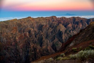 La Palma: Guided Trekking Tour to El Roque de los Muchachos - El Roque de los Muchachos: telescopes, clouds, and photo-ready angles