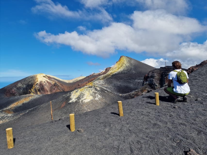 La Palma: Tajogaite Volcano Guided Trek - Getting there: El Paso meeting points and the short van ride