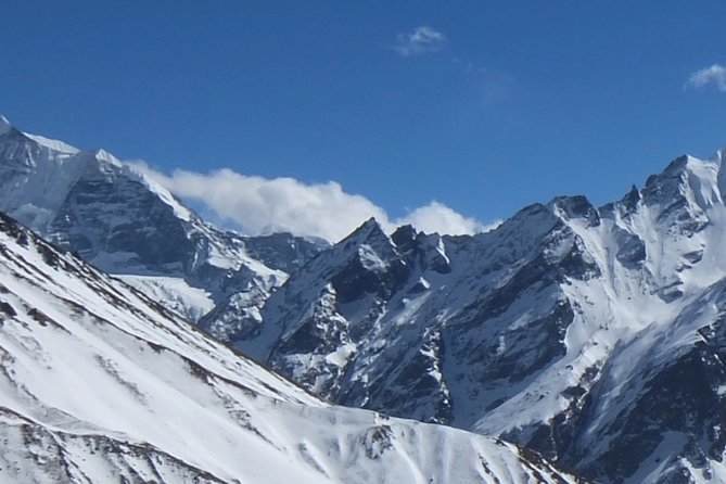 Langtang Valley Trek – 11 DAYS - Day 6: to Yamphu and Kyanjin Gompa—acclimatize, then explore monastery areas