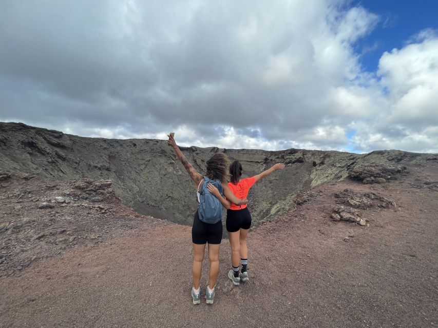 Lanzarote: Timanfaya Natural Park Trekking Tour - What you actually learn from the volcanoes (and why it matters)
