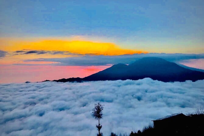 Lemukih Hidden Trekking Waterslide Sekumpul and Fiji Waterfall - Trekking through rice terraces and forest streams without feeling lost