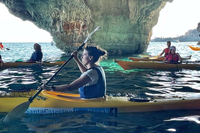 Leuca kayak tour + swimming + speleo-trek in cave - Kayaks, groups, and the single-vs-double reality