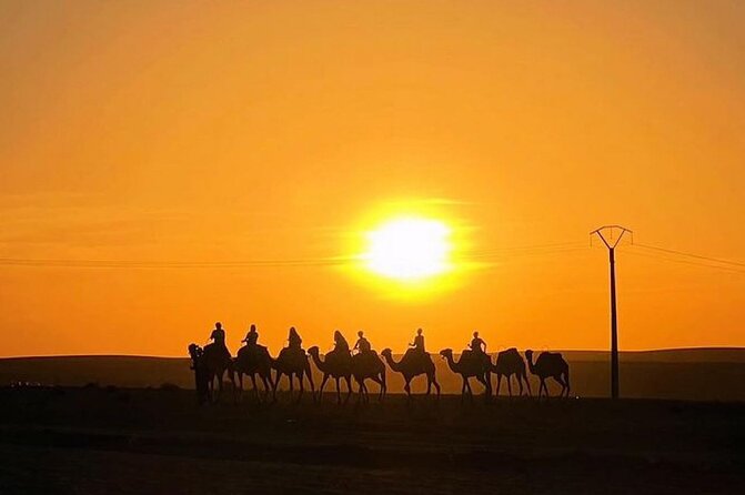 Marrakech: Agafay Desert Quad Biking & Camel Trek & Dinner & Show - Sunset lookout, then the performance shift