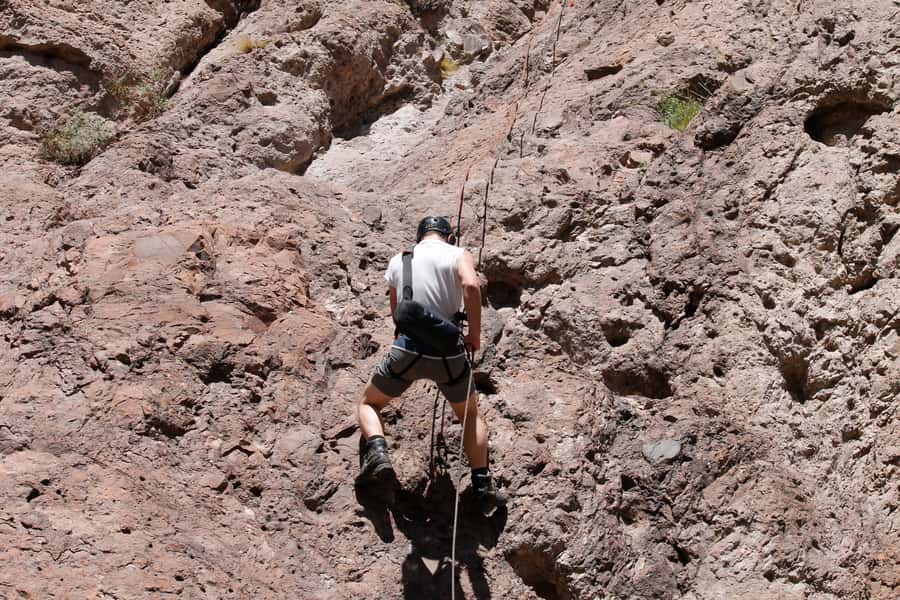 Mendoza: Trekking, Abseiling and Zipline - Zip line over the Mendoza River: the payoff view
