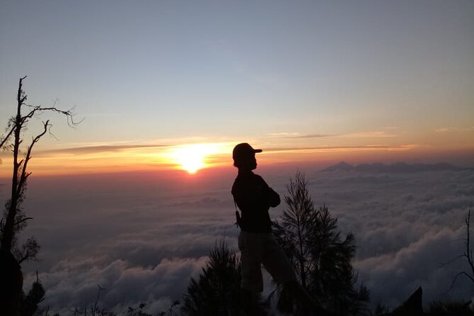 Mount Agung Sunrise Trekking Private Tours - Warm Fire Stop, Breakfast, and the Sunrise Payoff