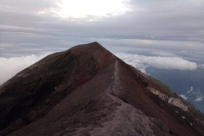 Mount Agung Sunrise Trekking Private Tours - Breakfast at the summit: practical fuel for the climb down