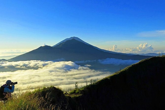Mount Batur Sunrise Trekking Guide - Mount Batur Sunrise: What the Hike Really Feels Like