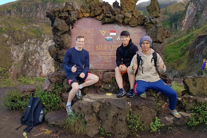 Mount Batur Sunrise Trekking Private Tour with Breakfast and Hotel Transfer - What to bring for a comfortable summit morning