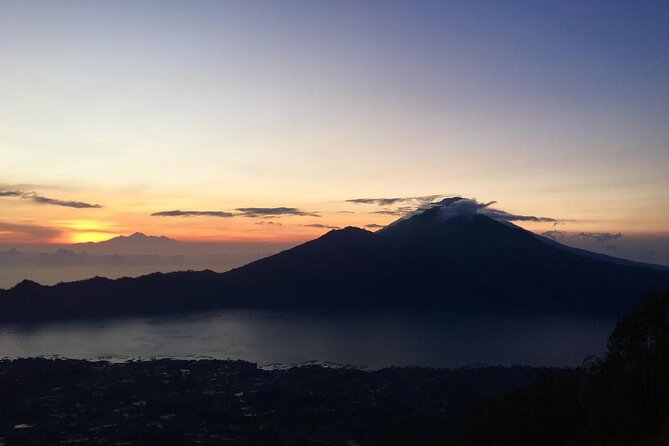 Mount Batur Trekking and Natural Hot Spring - All Inclusive Tour - Descent and the Switch to Recovery Mode