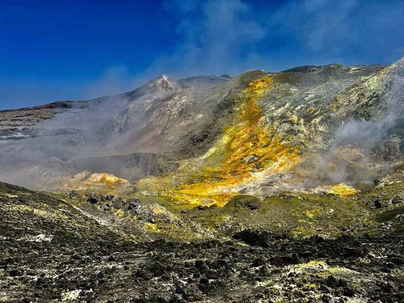 Mount Etna: Summit Trekking Tour - Stop 1: Sole-neve Souvenirs (your on-time start point)