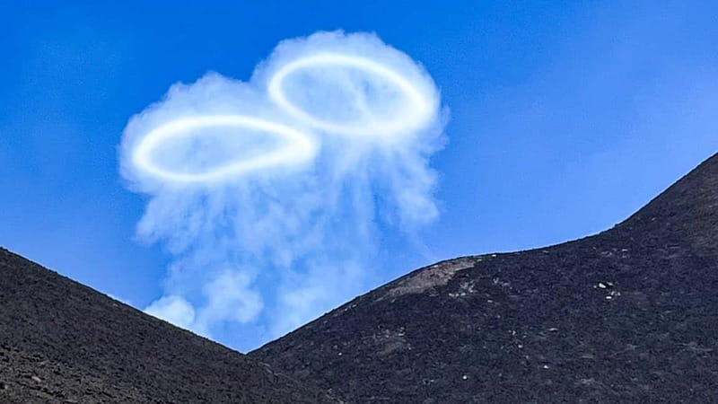 Mount Etna: Trek to 3000m with cable car and 4x4 - Getting up to Etna: where you meet and how the day flows